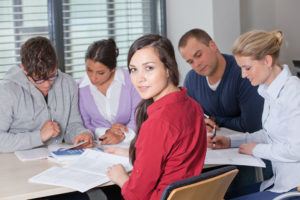 Dual studieren an der Hamburger Fern-Hochschule Dual studieren an der Hamburger Fern-Hochschule