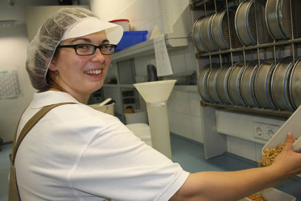Kerstin wird Fachkraft für Lebensmitteltechnik bei Nordgetreide GmbH & Co. KG