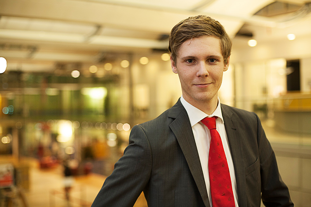 Gerrit Balk – Duales Studium bei der Förde Sparkasse Gerrit Balk – Duales Studium bei der Förde Sparkasse