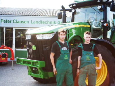 MÄCHTIGE MASCHINEN FÜR NORDFRIESLAND – Peter Clausen Landmaschinen