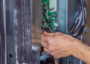 Elektro & Electronic LEMBCKE GmbH & Co. KG