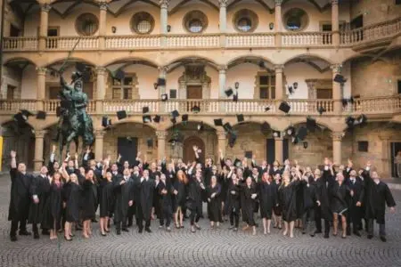 STUTTGART - AKAD University