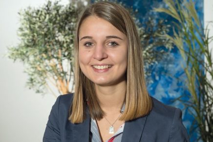 Letje: Bankkauffrau bei der Dithmarscher Volks­ und Raiffeisenbank eG