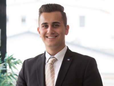 Yunus wird Bankkaufmann bei der Schleswiger Volksbank