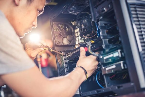 Assistent - Informatik im Bereich Technische Informatik