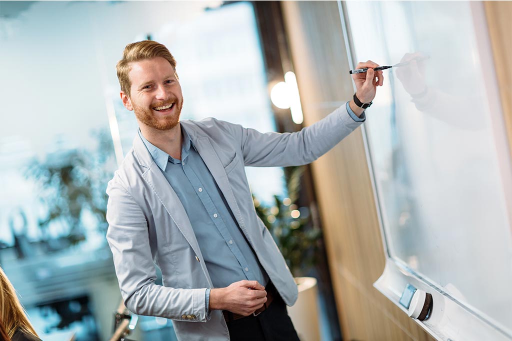 Zum Zur Industriekaufmann Frau Bei Designa Verkehrsleittechnik Me2be Ausbildung Und Studium In Schleswig Holstein Und Hamburg