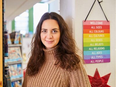 Lehrerin Sevda Temur setzt ein Zeichen gegen Rassismus in der Schule